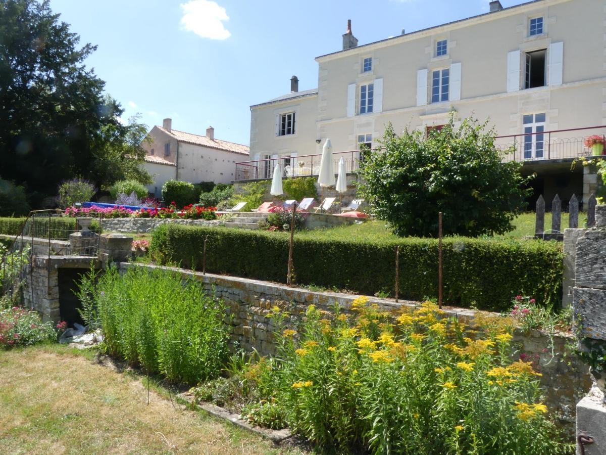 Les Jardins De Xanton Hotel ภายนอก รูปภาพ